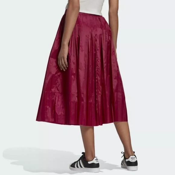 Adidas | Maroon Skirt - Picture 2 of 12